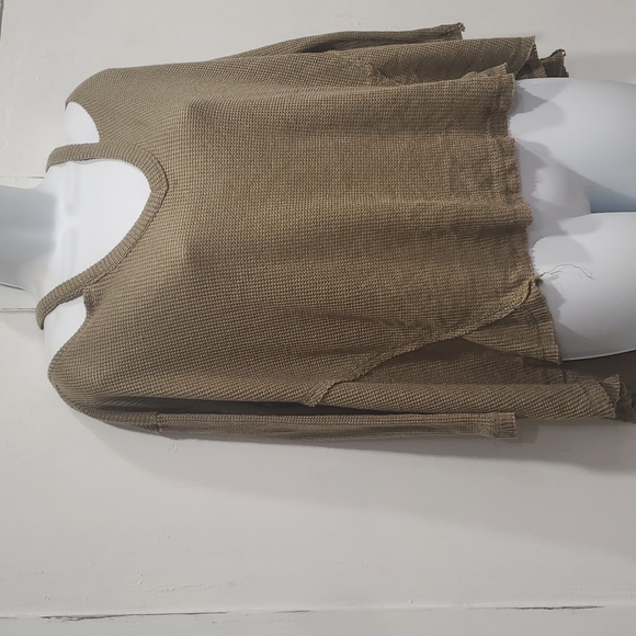 DELETTA ANTHROPOLOGIE PEEK SHOULDER sweater.    #4871 - Picture 4 of 8